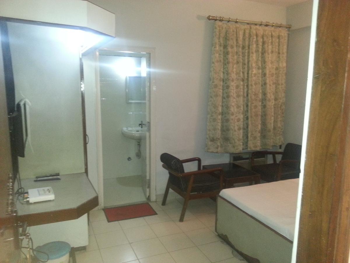 Hotel Greens Ludhiana Zewnętrze zdjęcie